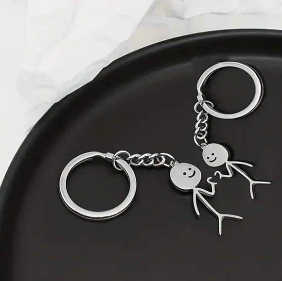 New 2 Pc Heart Hands Keychain Set - Picture 3 of 4